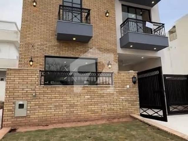 House For Rent In Beautiful D 12/4