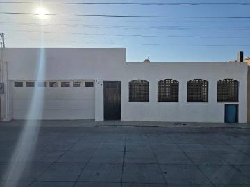 HOUSE FOR RENT IN BUENAVENTURA NEIGHBORHOOD, ENSENADA, B.C