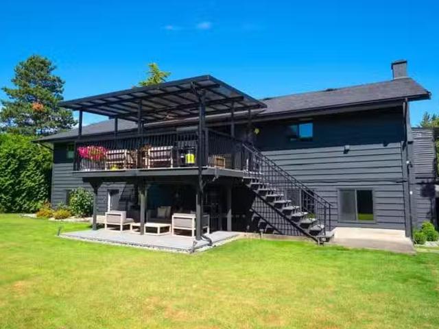 House for rent in Burnaby, Burnaby North, Ground 3155 Cardinal.