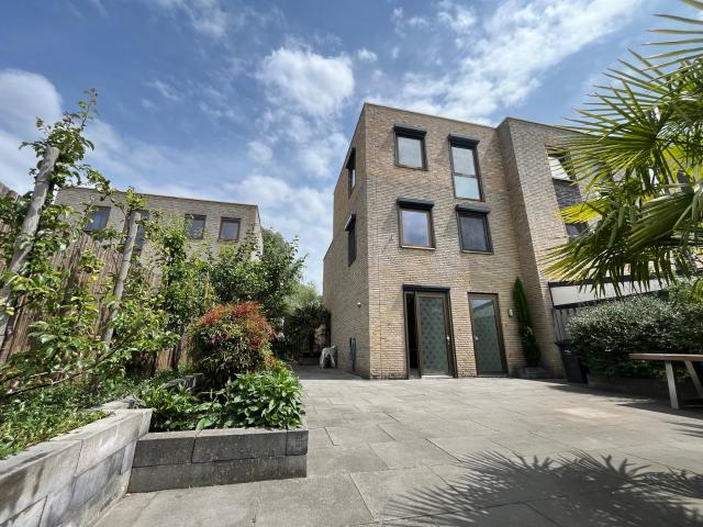 house for rent in Chris van Abkoudehof 18 3076LT Rotterdam Lombardijen Rotterdam