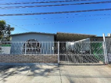 House for rent in Col. Independencia Mexicali, B.C. !