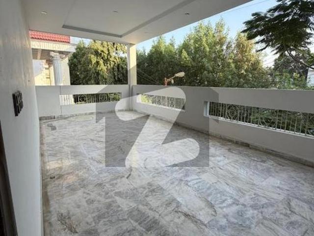 House For Rent In Clifton Block 9