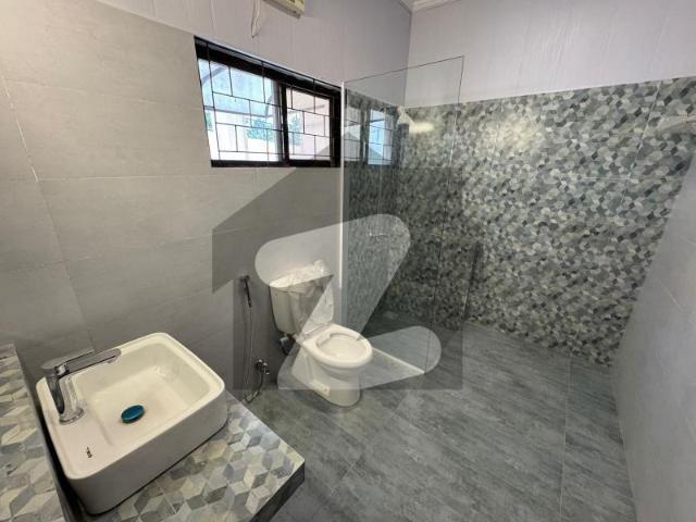House for rent in E 7