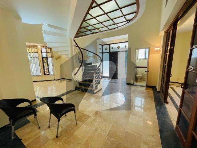 House for rent in f7 f 7