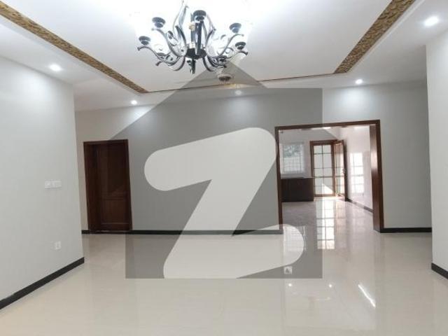 House For Rent In G15 Size 14 Marla Double Story Near To Markaz Masjid Park Water Gas Electricity All Facilities Best Location More Five Options Available G 15