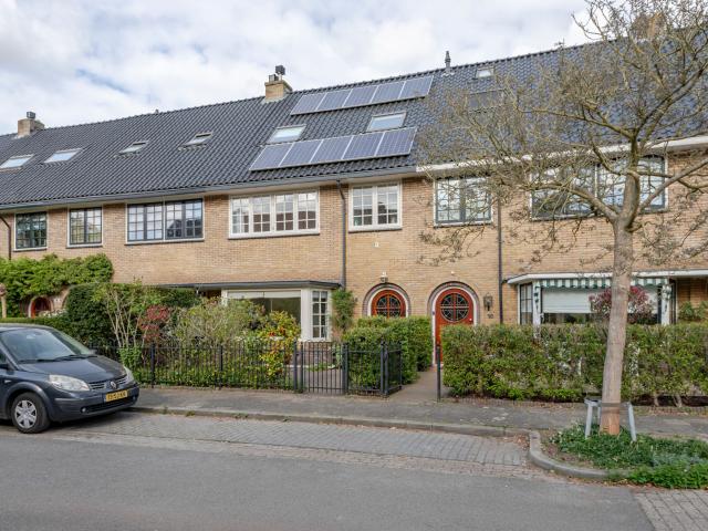 house for rent in Hindelaan 18 1216CV Hilversum Zeverijn Hilversum