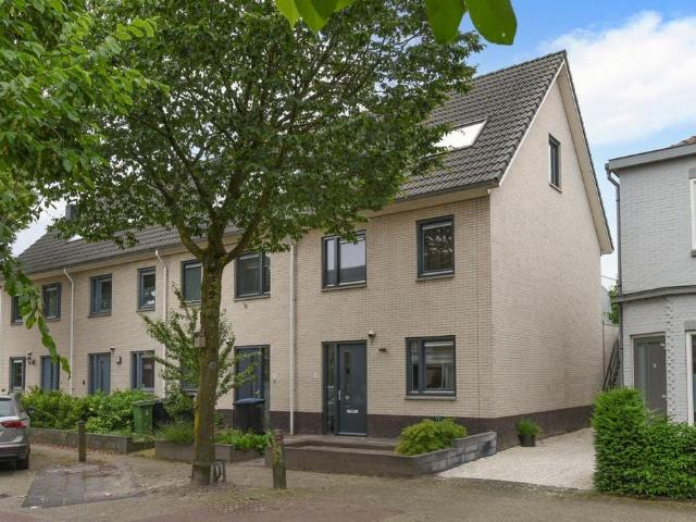 house for rent in Huygensstraat 74 1221BA Hilversum Geuzenbuurt Hilversum