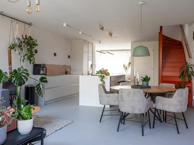 house for rent in Maarsbergenstraat 165 A 2546SP Den Haag Leyenburg Den Haag