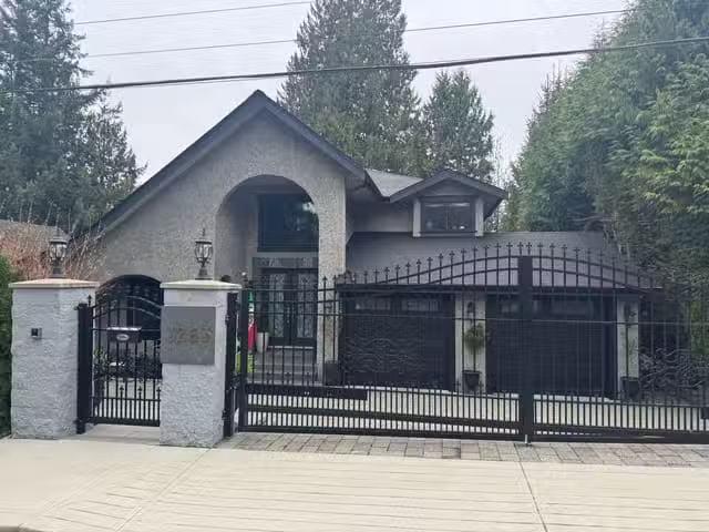 House for rent in North Vancouver, North Vancouver, 3263 Norwo.