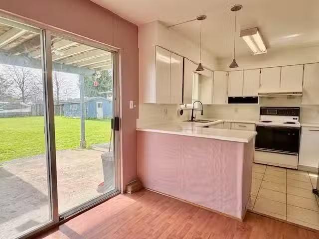 House for rent in Richmond, Richmond, 10xyz Amethyst Avenue, 2.