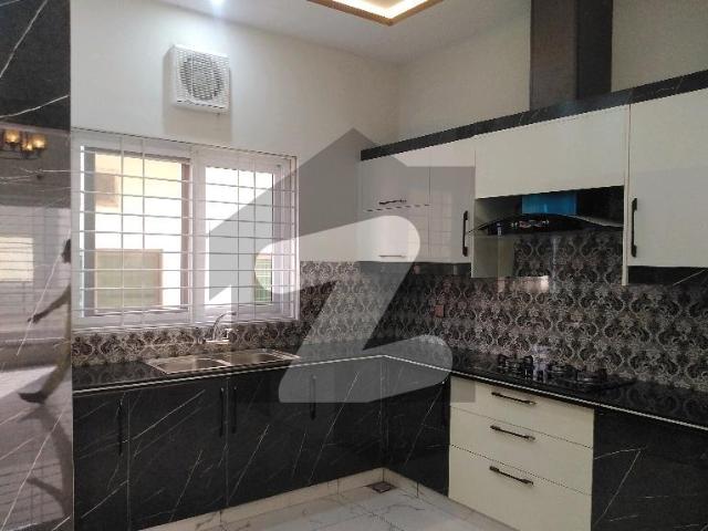 House For rent In Rs. 130000 Bahria Town Phase 8