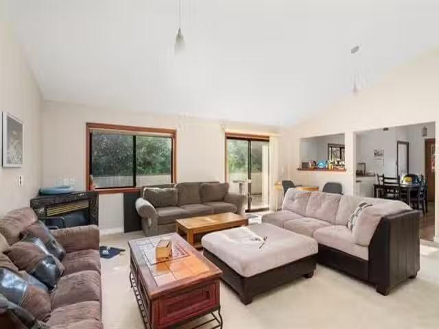 House for rent in Surrey, South Surrey White Rock, 13708 20 Av.