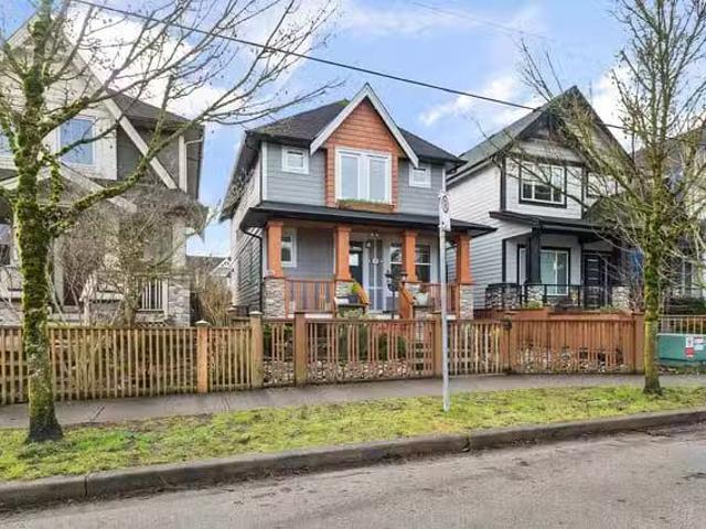 House for rent in Surrey, South Surrey White Rock, 17394 2 Ave.