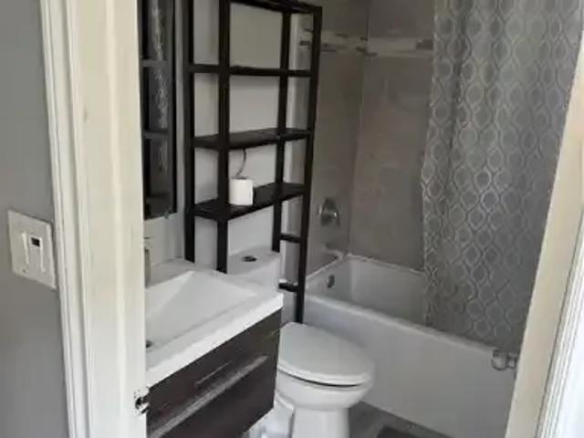 House For Rent Kitchener ON 1200 ELS102052550