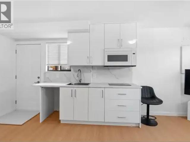 House For Rent North Vancouver BC 1850 ES103740046