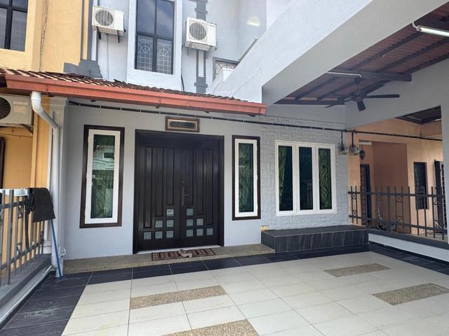 house for rent suitable for familystudentsworking professionals