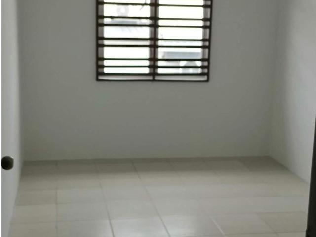 House for rental at Taman lazuli 2