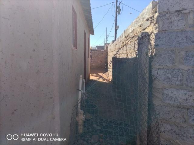 House for with 2 room house in orange farm ext 8