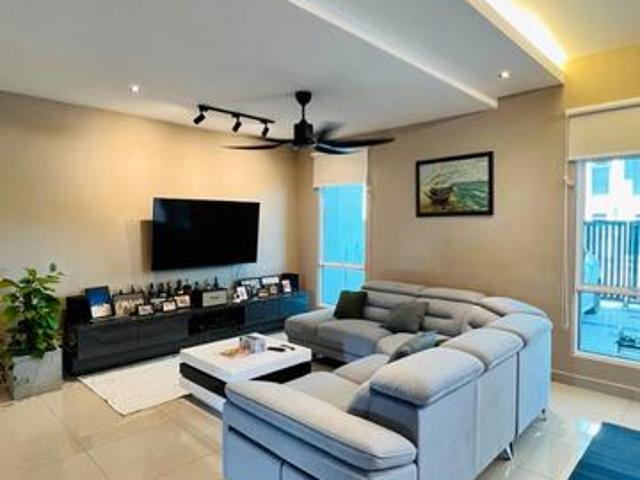 House fully furnishedrenovate For Rent Hermoso Kuantan4rooms4