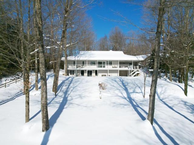 House Georgian Bluffs ON N0H 2K0 LS86470512