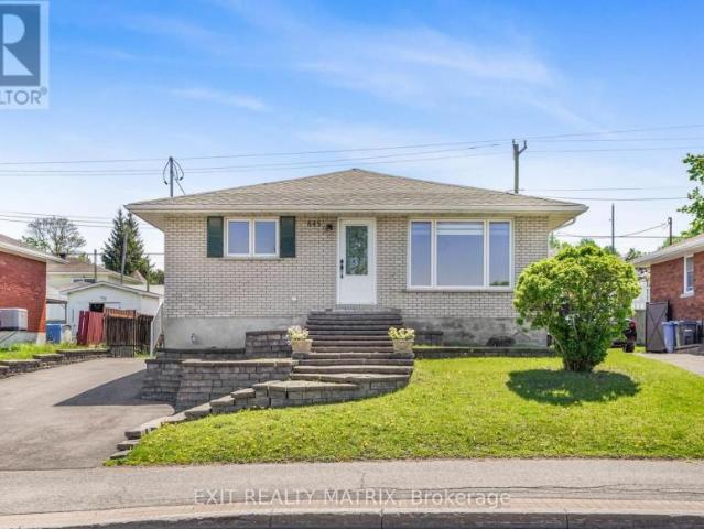 House Hawkesbury ON 102715574