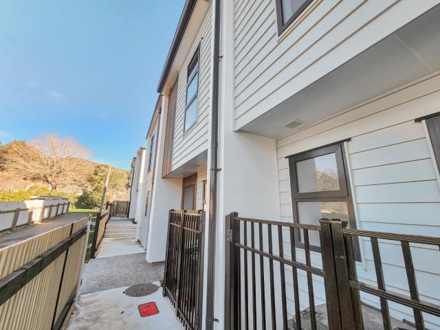 house in 4/31 Wainuiomata Road, Wainuiomata, Lower Hutt