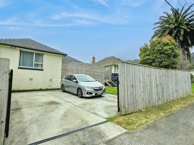 house in 5 Hay Street, Naenae, Lower Hutt