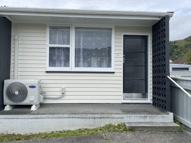 house in 9/69 Seddon Street, Naenae, Lower Hutt