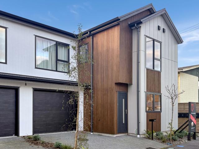 house in 1/104 Martin Street, Wallaceville, Upper Hutt