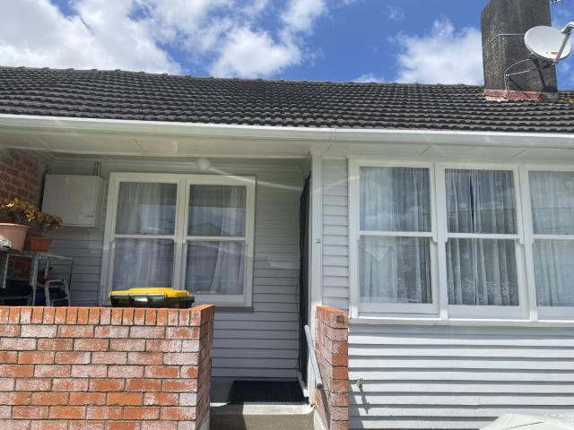 house in 11 Barber Grove, Moera, Lower Hutt
