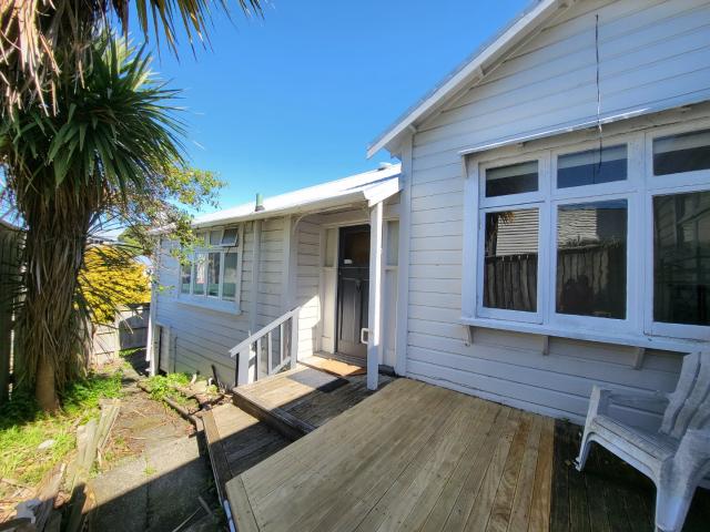 house in 2/28 Ribble Street, Island Bay, Wellington City