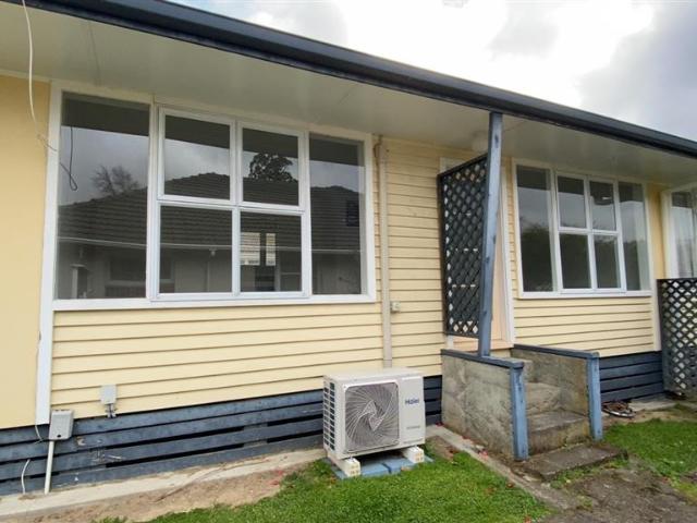 house in 2/555 Fergusson Drive, Trentham, Upper Hutt