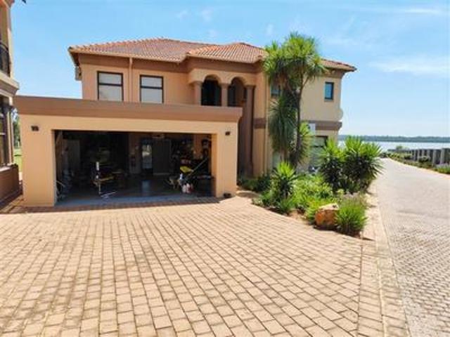 modern family home with excellent am.
