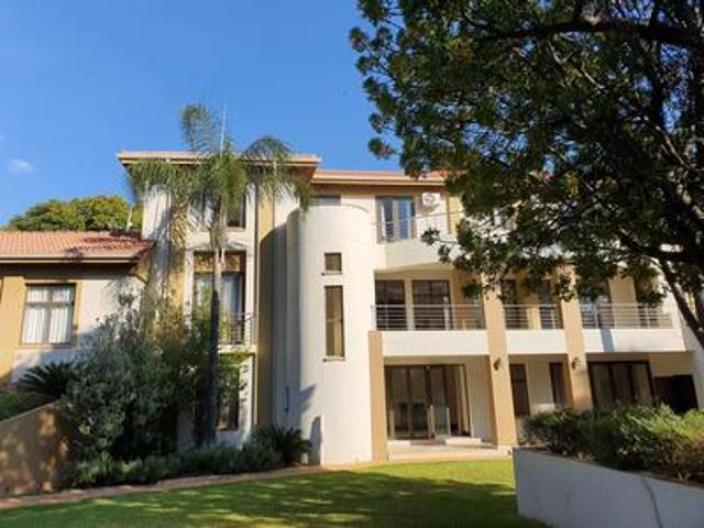 House in Waterkloof Ridge