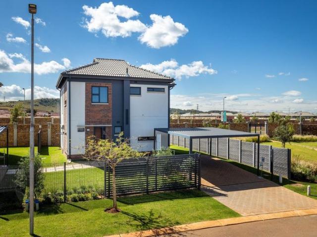House in West Park For Sale