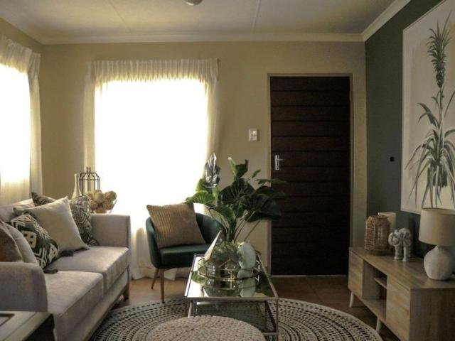 House in Windmill Park For Sale