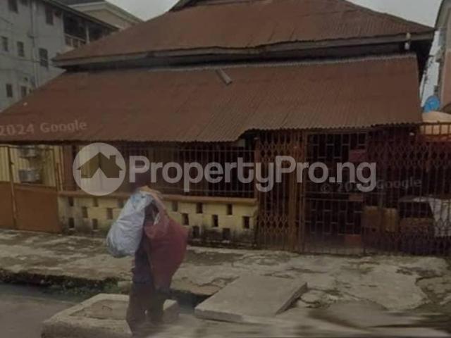 House in Alagomeji Yaba Lagos | House for sale in yaba | House in yaba | PropertyPro Nigeria