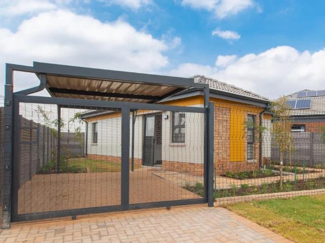 House in Albertsdal For Sale