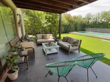 house in Del Parque, Chicureo