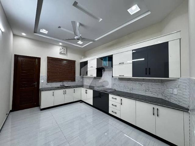 House In DHA Defence Phase 5 For Rent