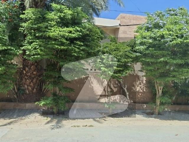 House In DHA Phase 6 Sized 1000 Square Yards Is Available DHA Phase 6