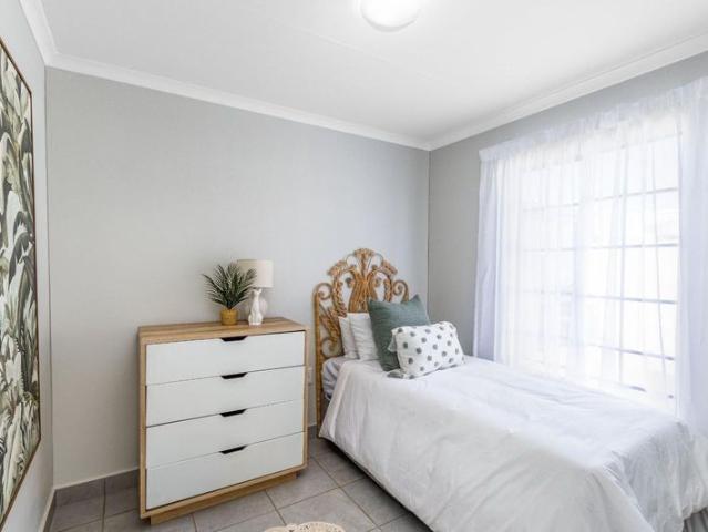 House in Greenfields For Sale