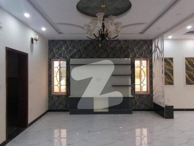 House In Gulberg For Sale