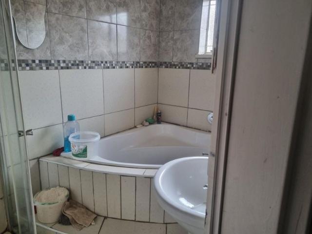 House in Herlear For Sale