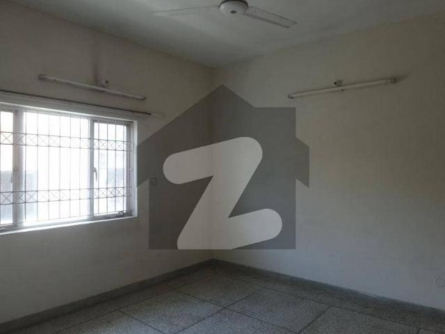 House In I 8/3 For Rent