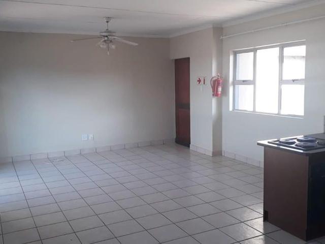 House in Ivy Park For Sale