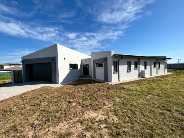 House in Le Grand Estate