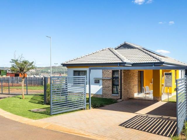 House in Lotus Gardens For Sale