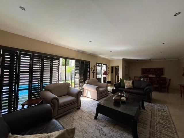 House in Memorial Road Area For Sale