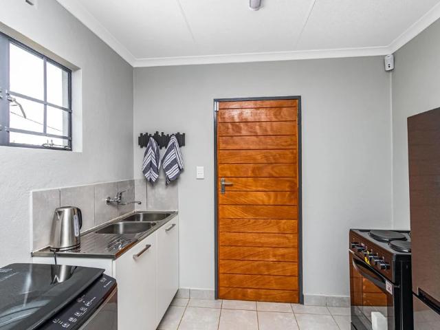 House in Nellmapius For Sale